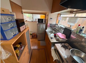 遺品整理・遺品買取実績紹介①の作業前の室内